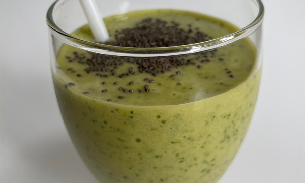 Banana Mango Green Smoothie