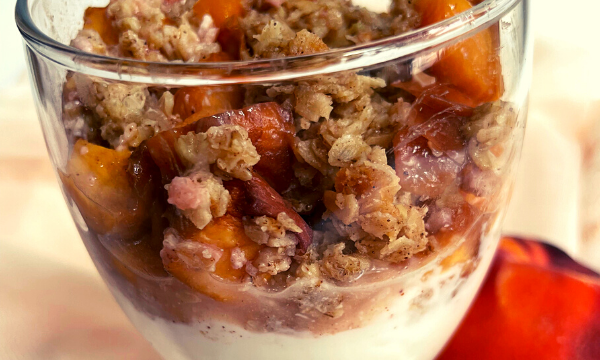 peach yogurt parfait